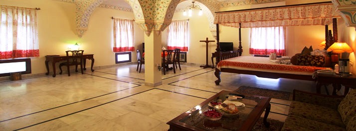 1394/Amar Mahal - Orchha 07.jpg